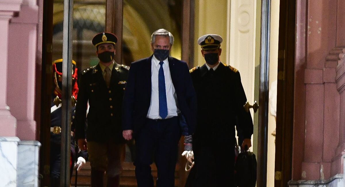 Renuncias en el Gobierno: Alberto Fernández mantuvo reuniones en Casa Rosada con Santiago Cafiero y otros funcionarios