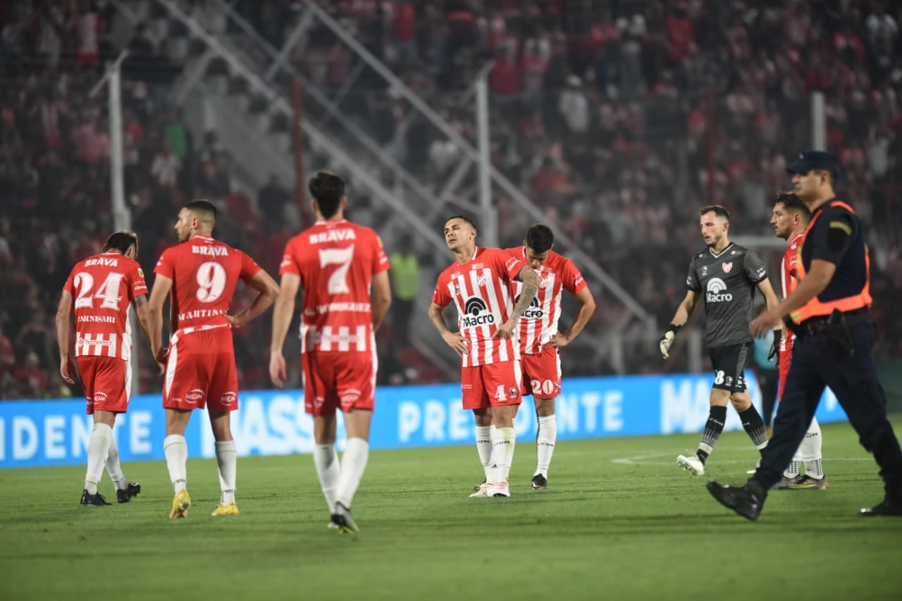 Instituto y Barracas Central, en Alta Córdoba, por la penúltima fecha de la Copa de la Liga. (Javier Ferreyra / La Voz)