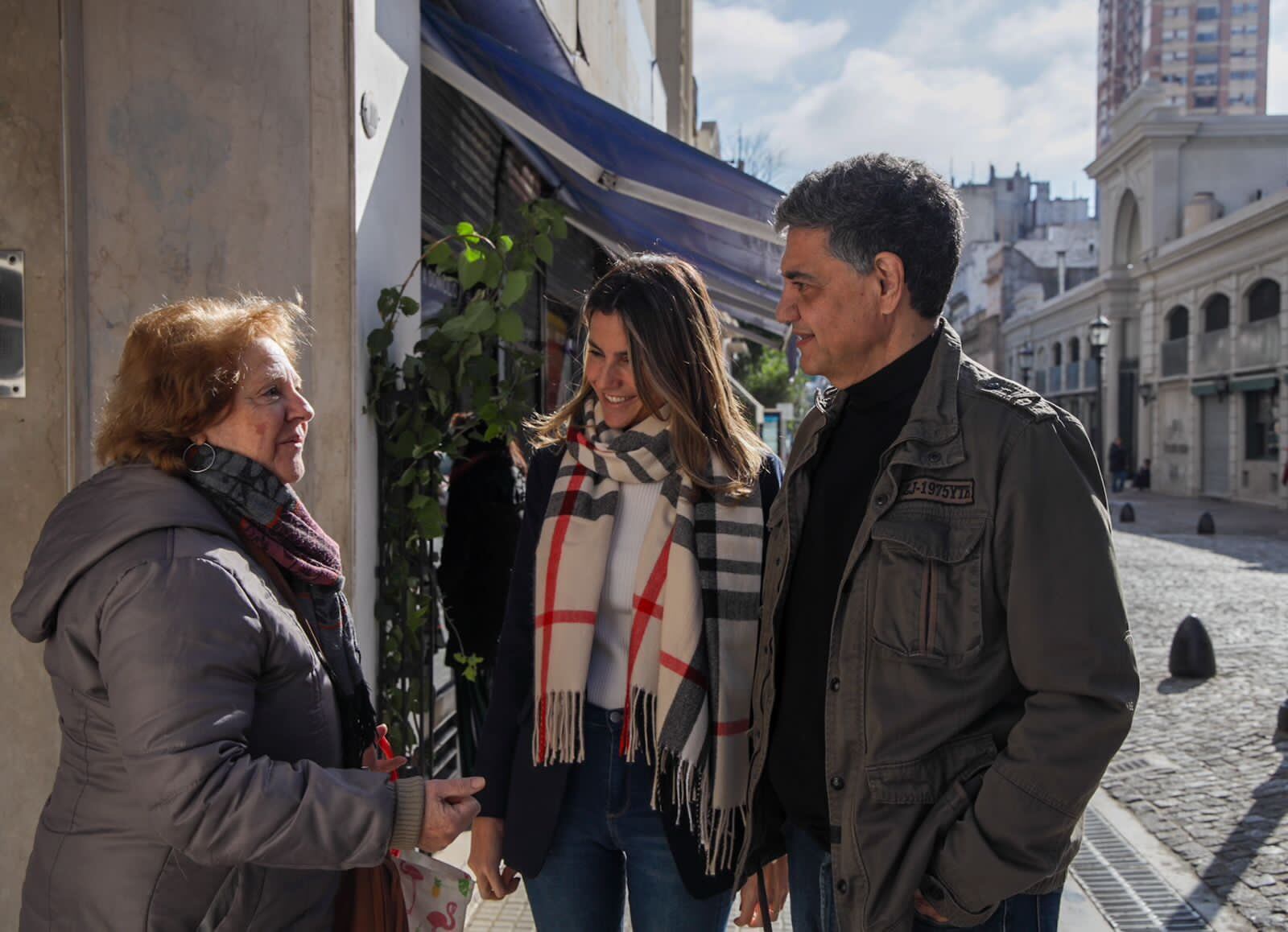 María Belén Ludueña, en campaña con Jorge Macri.