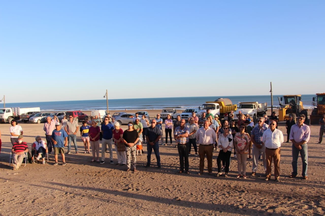 Con la apertura de la Oficina de Turismo se inauguró la temporada de verano en Orense