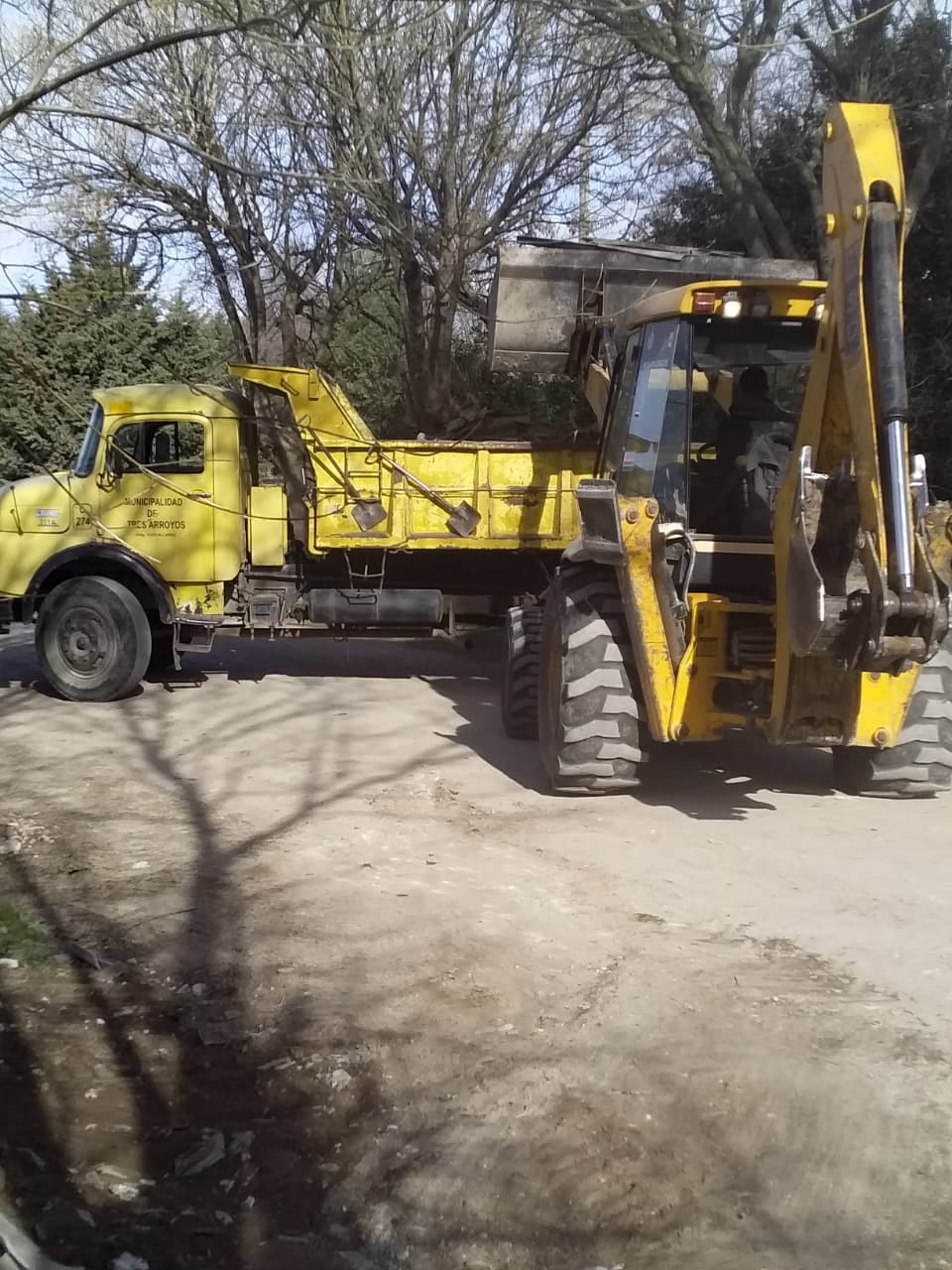 Se continúa trabajando en la reparación de calles