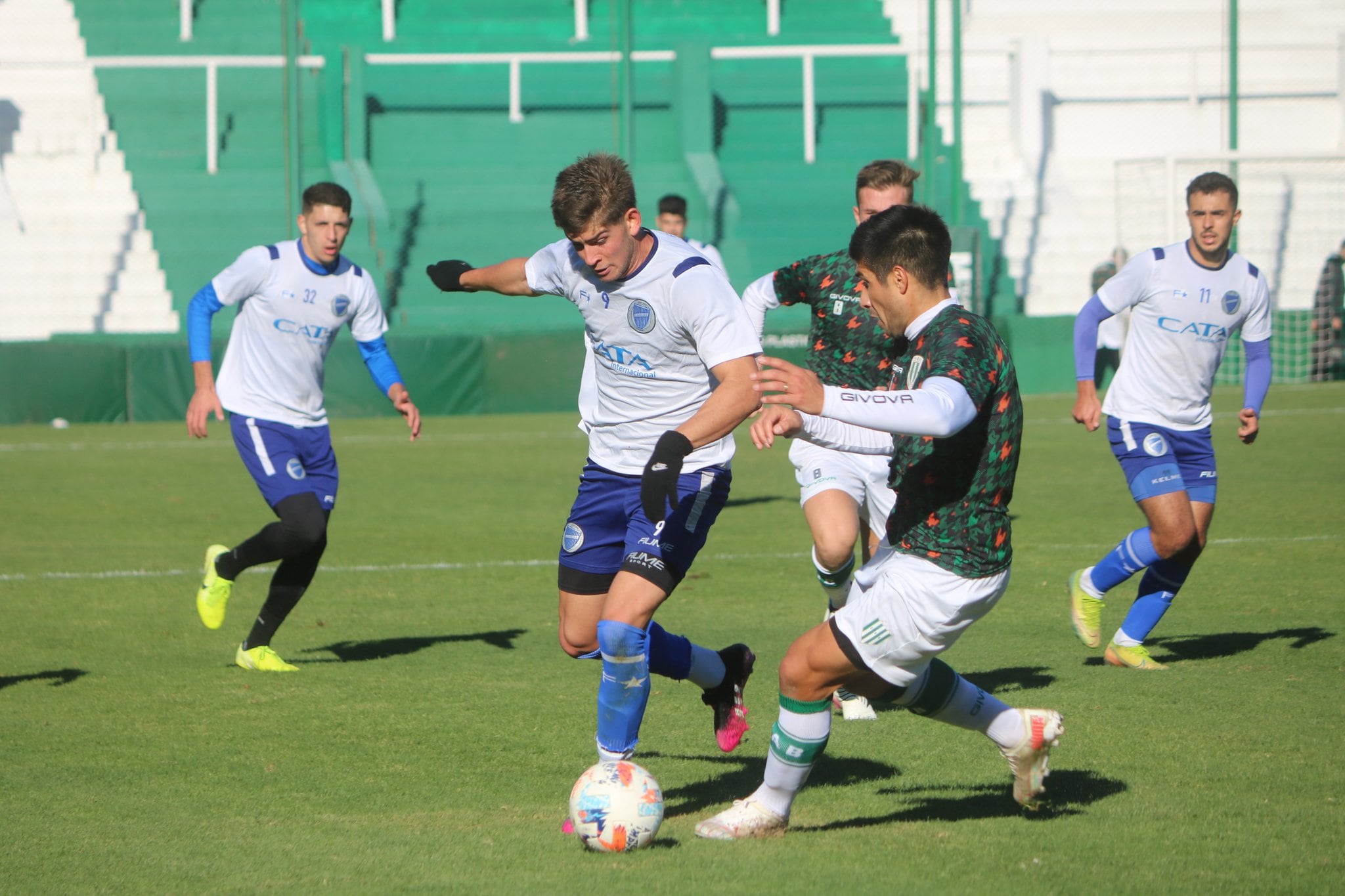 El Tomba empató 0-0 en el primer partido amistoso ante Banfield.