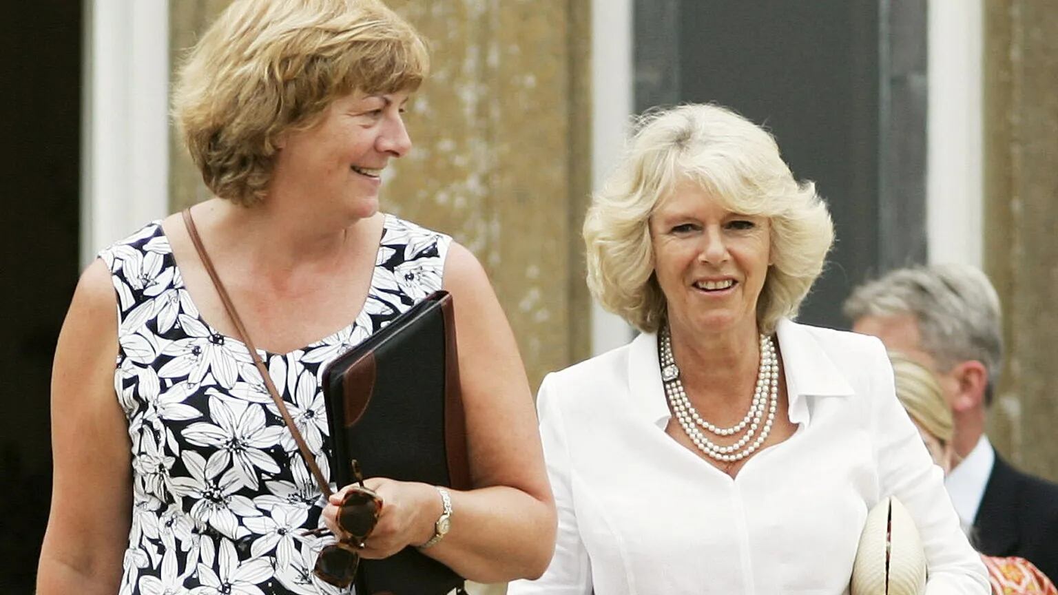 Lady Lansdowne es una de las seis amigas a las que Camilla ha elegido como sus acompañantes oficiales.