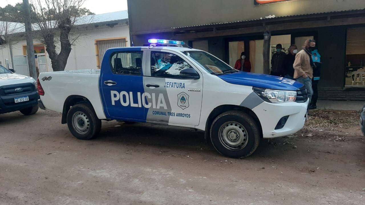 Se hizo entrega al Destacamento de Reta de un nuevo móvil policial