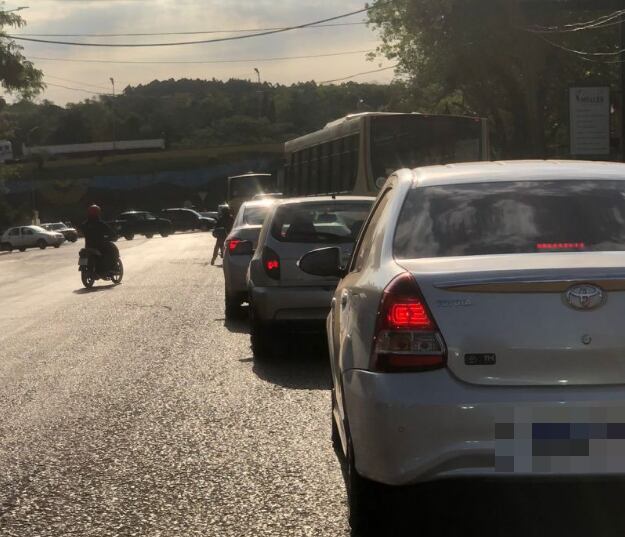 Accidente vial en Eldorado entre un automóvil y una camioneta.