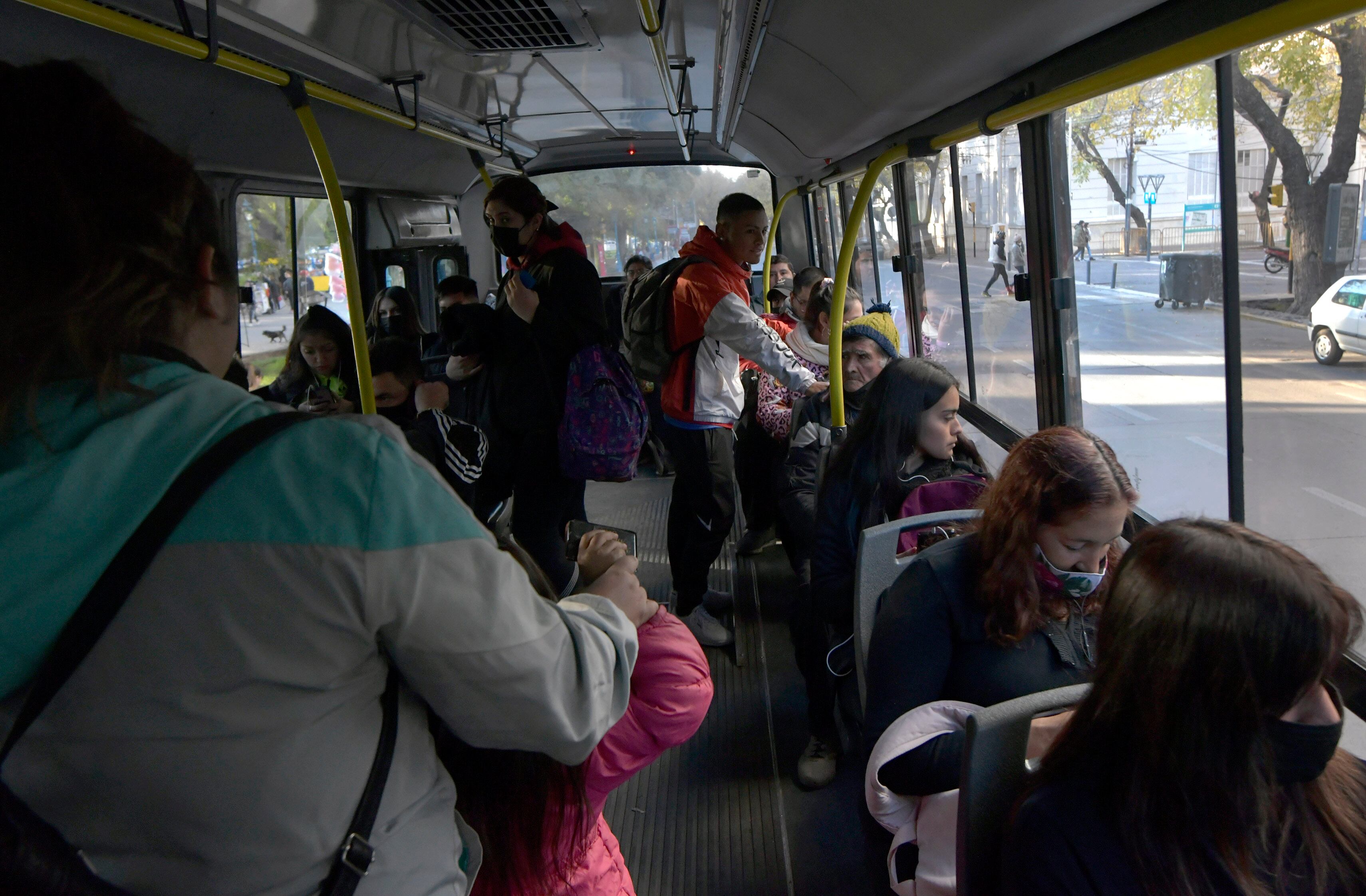 El boleto también aumentará. Foto: Orlando Pelichotti/ Los Andes




