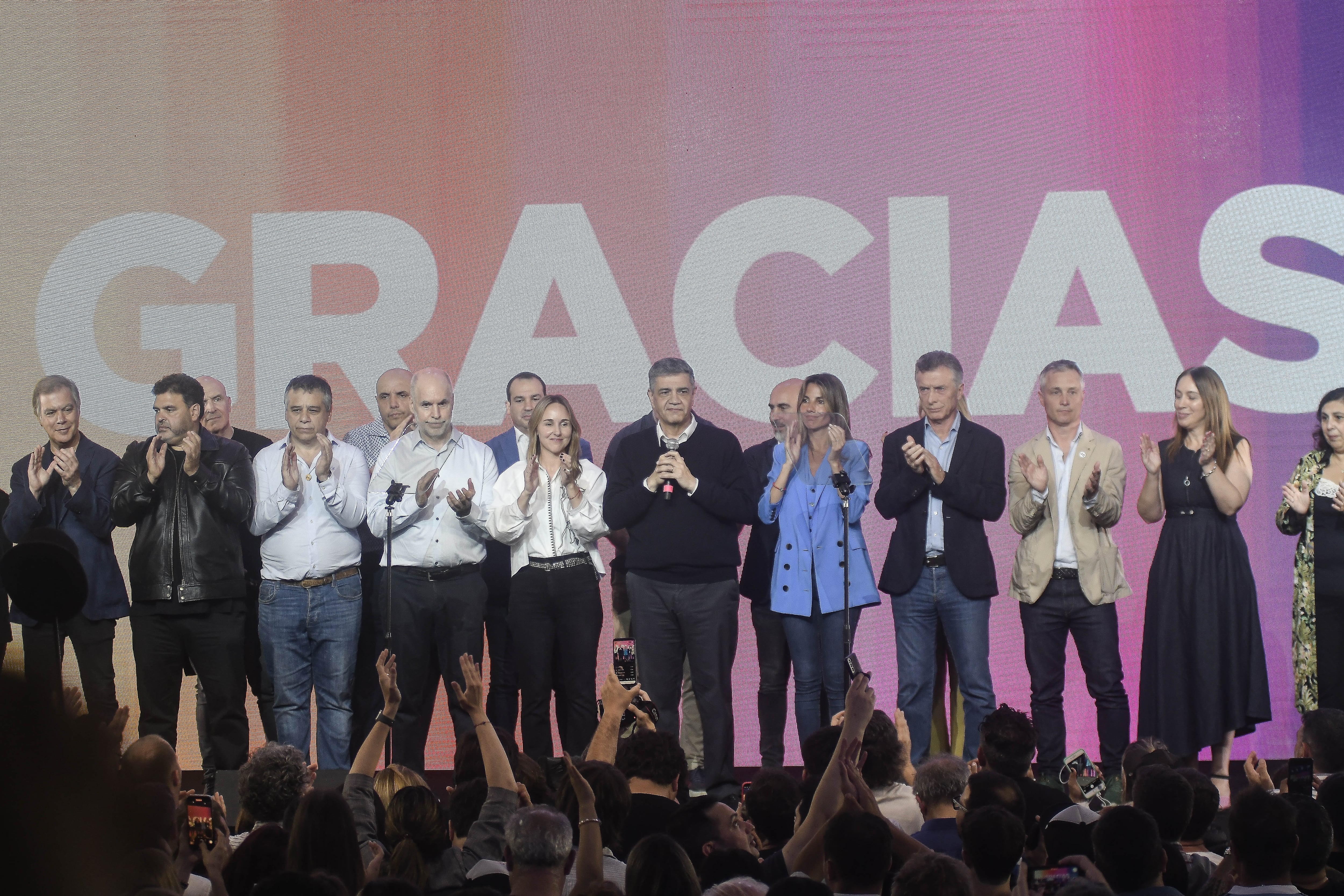 Elecciones 2023. Búnker de Juntos por el Cambio. Mauricio Macri, Jorge Macri, Horacio Rodríguez Larreta, Clara Muzzio. (Federico López Claro)