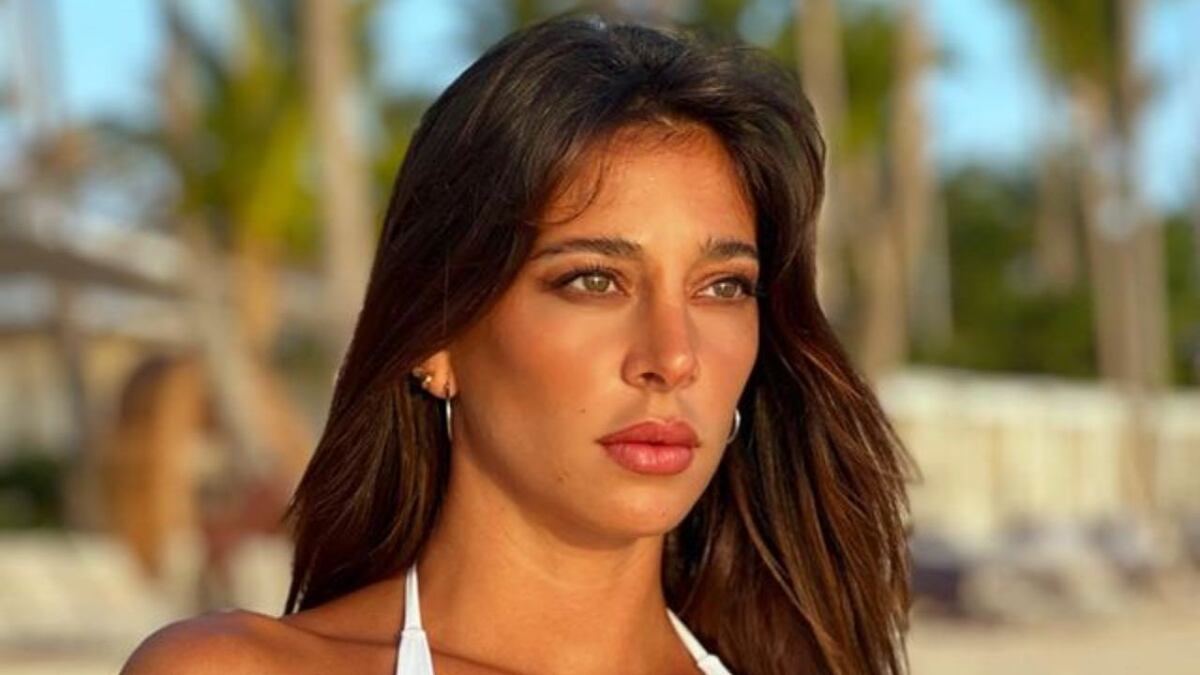 Sol Pérez aprovechó el sol y lució una microbikini bicolor que causó furor en Instagram