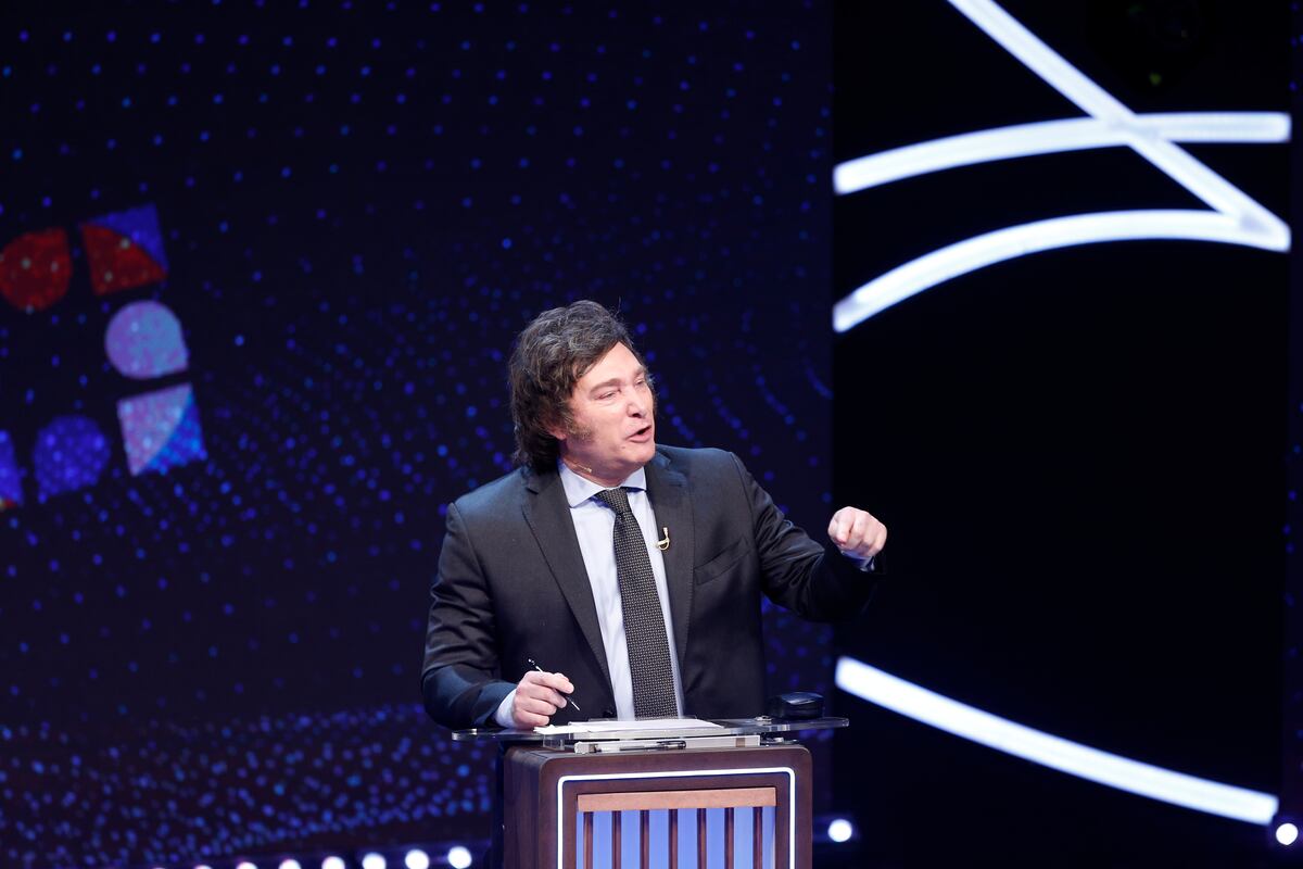 Tras el debate, Milei cruzó a Massa: “Un político mentiroso, cínico, coacheado, prepotente y soberbio que cree que el Estado le pertenece”