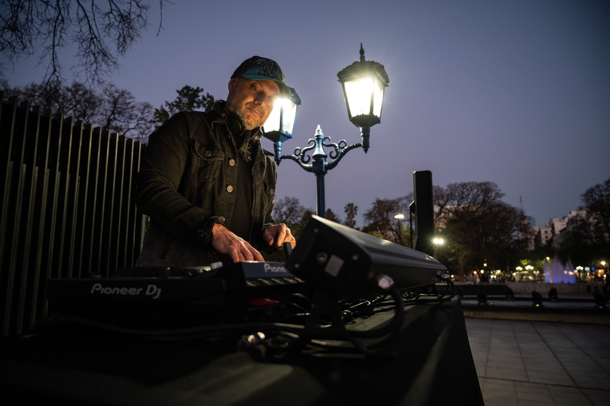 Para la inauguración hubo música en vivo y un show de luces.