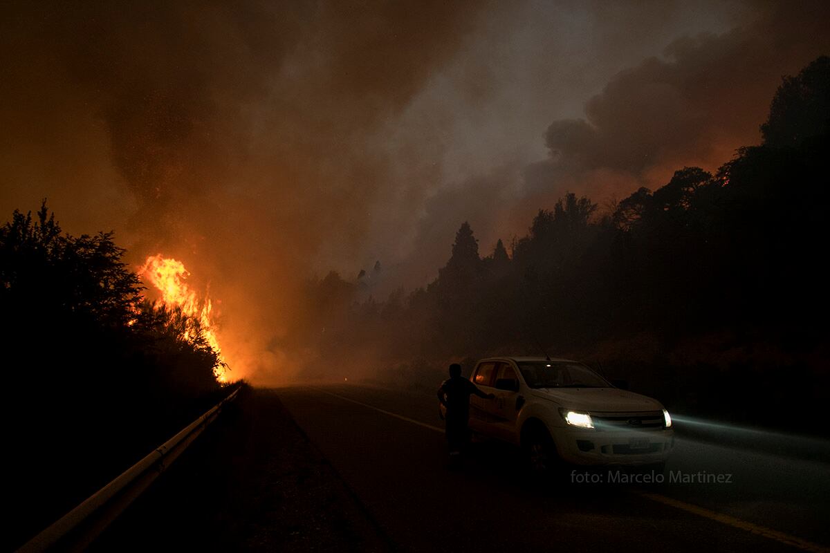 Los 4 focos que afectan Chubut están controlados o contenidos, pero no extinguidos.