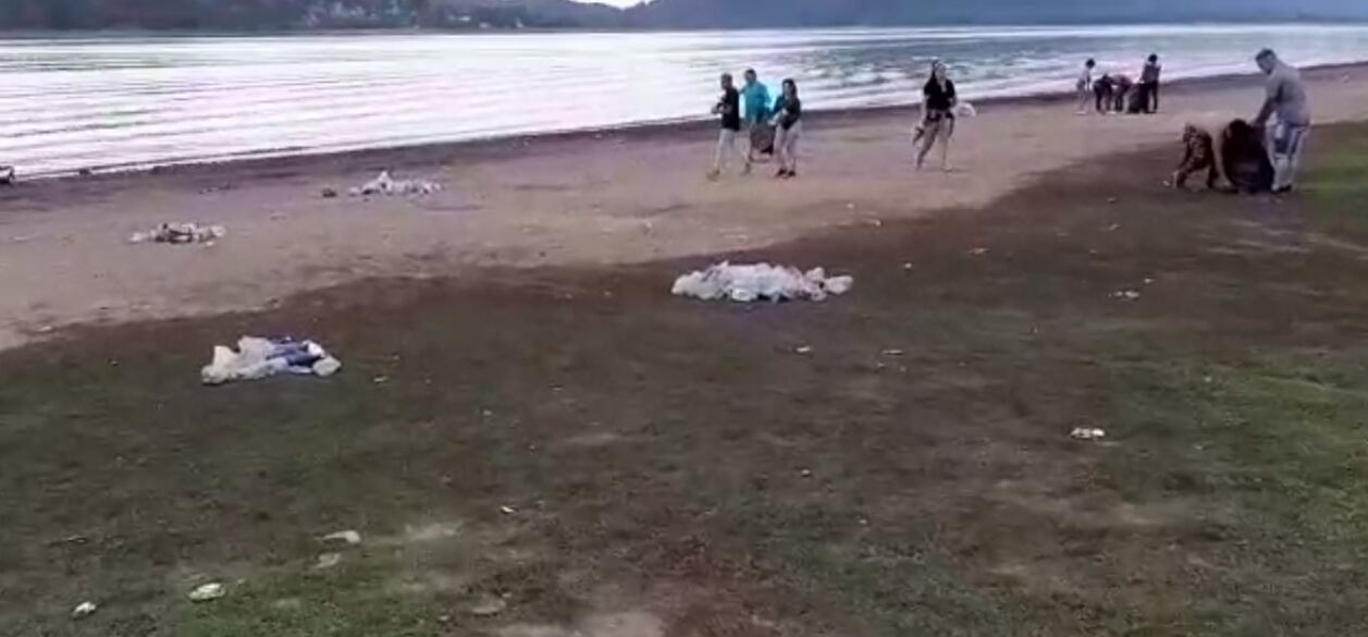 Vecinos denuncian reuniones masivas a la vera del lago en Potrero de Garay.