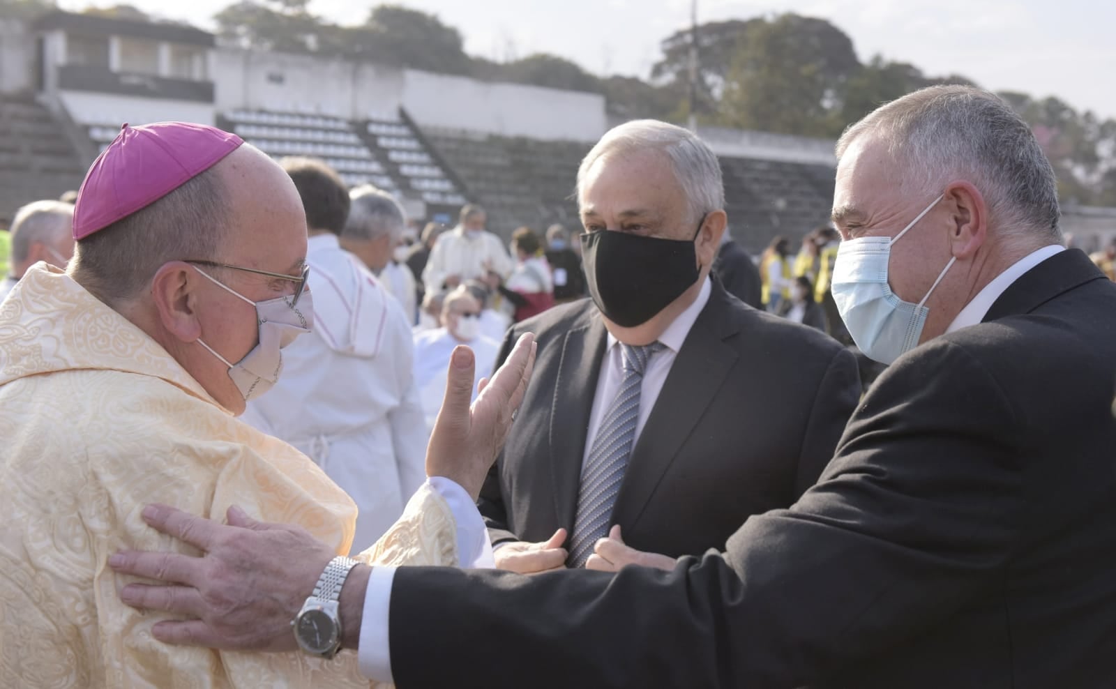 Jaldo participó en la asunción del nuevo Obispo de Concepción.