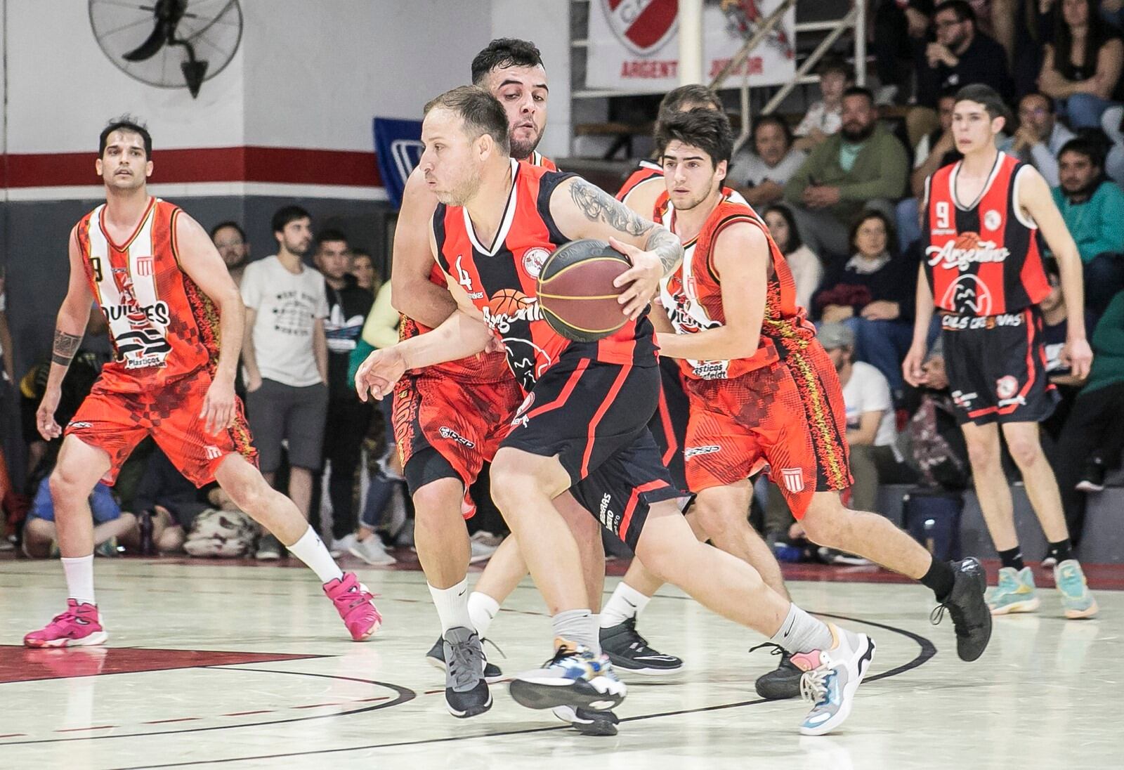 Argentino venció a Quilmes y es el primer semifinalista del Oficial de Básquet de Tres Arroyos