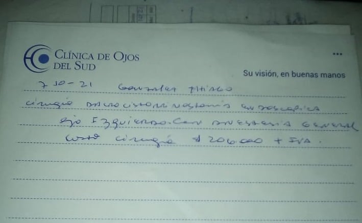 El pequeño necesita operarse de los ojos y pide ayuda