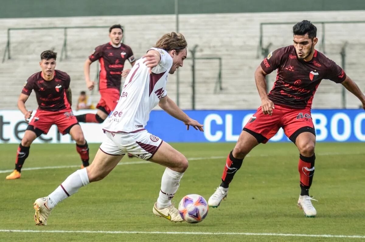 Con goles de Tomás Galván y Jorge Benítez, el Sabalero superó por 2-0 al Granate, que sufrió la expulsión de Cristian Lema, y será rival de Talleres, el verdugo de River. / Gentileza.