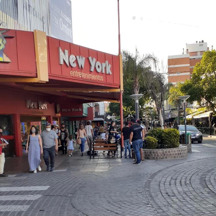 Centro de Carlos Paz domingo 22 de noviembre