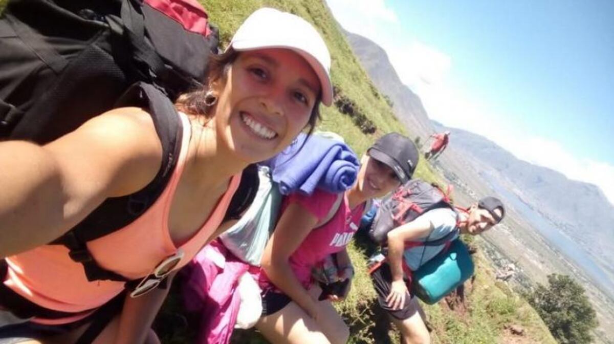 Encuentran a los jóvenes extraviados en la montaña sanos y salvos
