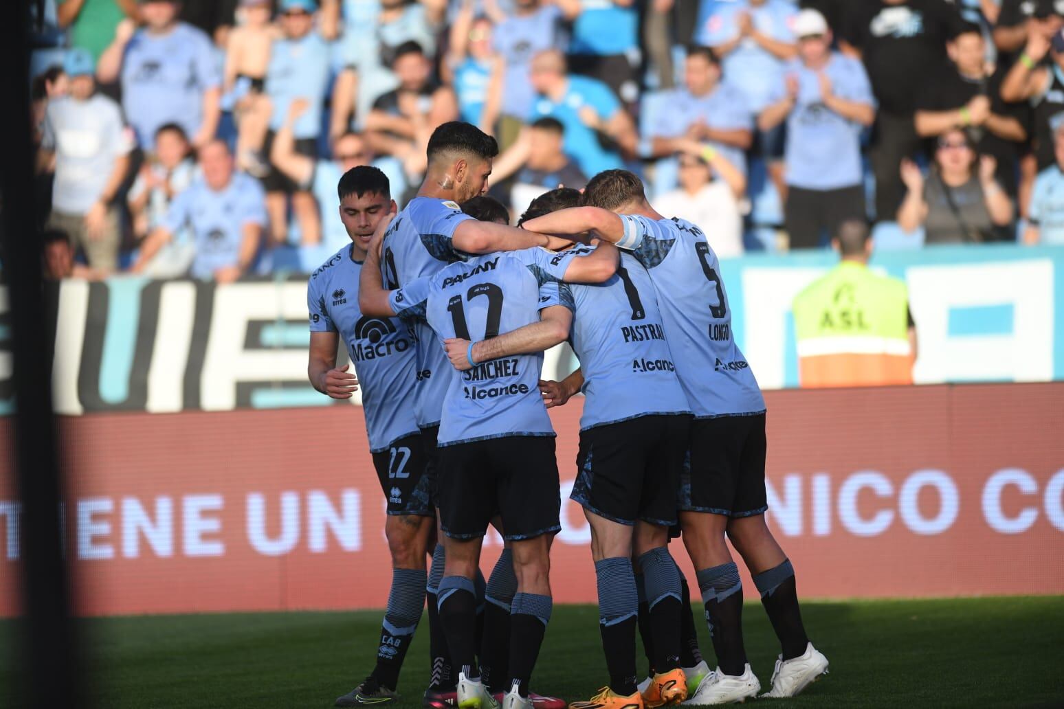 Belgrano superó a Platense en el Gigante de Alberdi, por la quinta fecha de la Copa de la Liga. (Javier Ferreyra / La Voz)