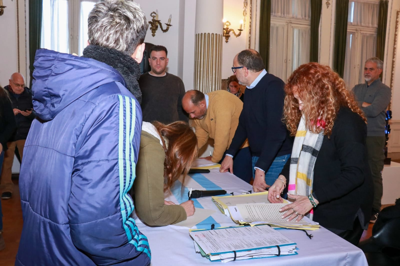 Tres Arroyos: firma de Escrituras del programa provincial Mi Escritura, Mi Casa