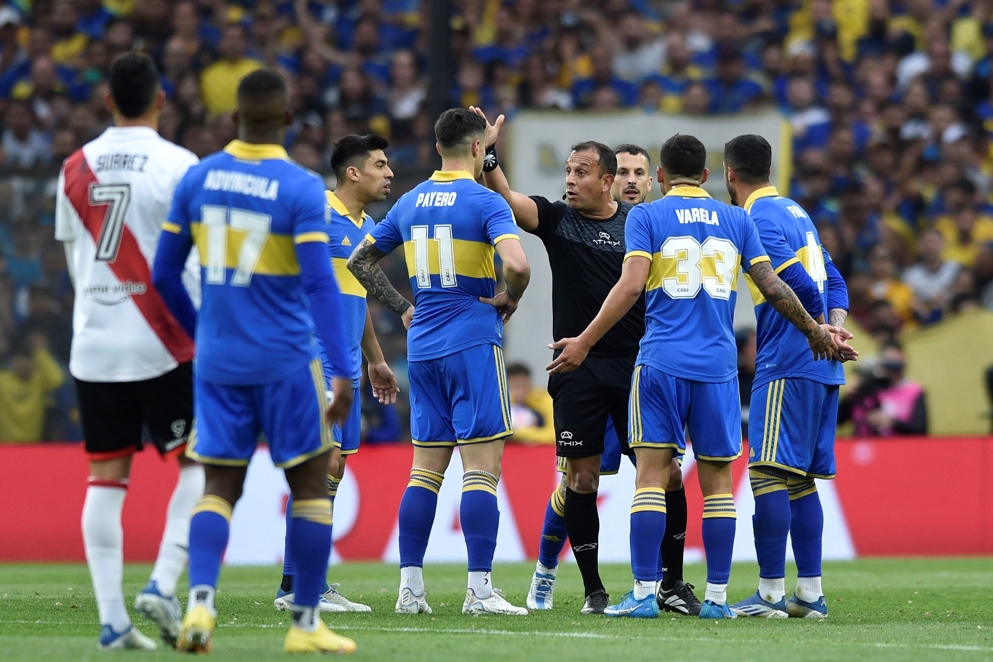 River recibe a Boca en el Monumental (AP)