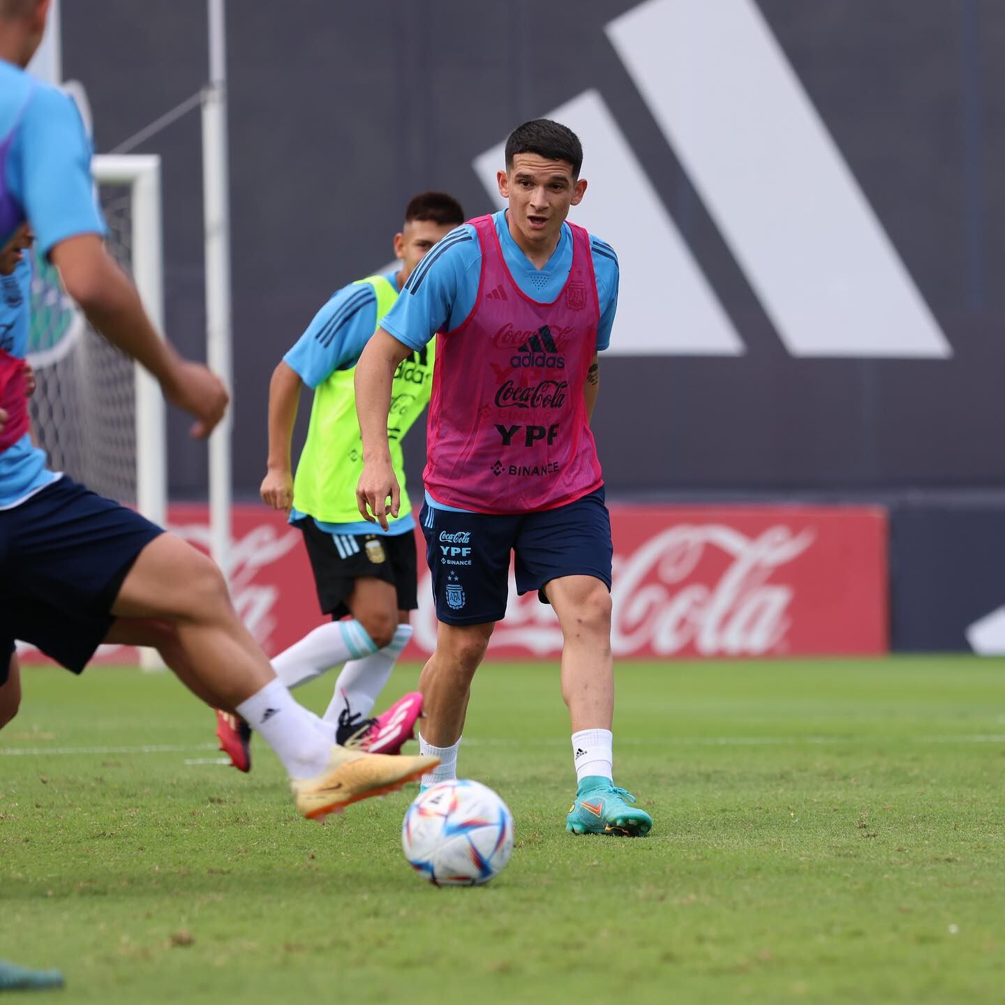 Lautaro Blanco entrenó por primera vez con la Selección Nacional.