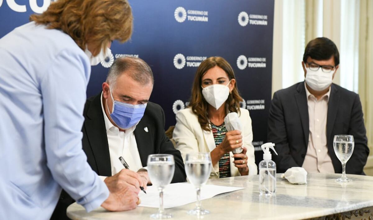 Jaldo anunció un bono extraordinario de $10 mil para los empleados estatales