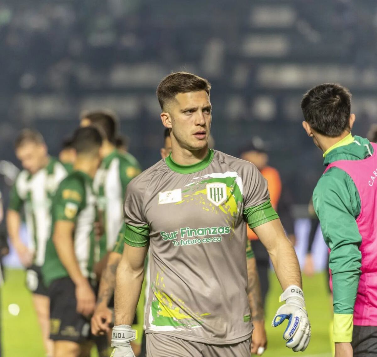 Facundo Cambeses frustró a Rosario Central y sacó una pelota imposible