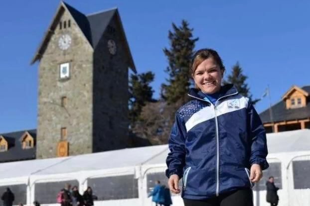 Karina es oriunda de Bariloche. El próximo 16 de abril disputará un torno de bádminton en Brasil ynecesita $90.000 para viajar.