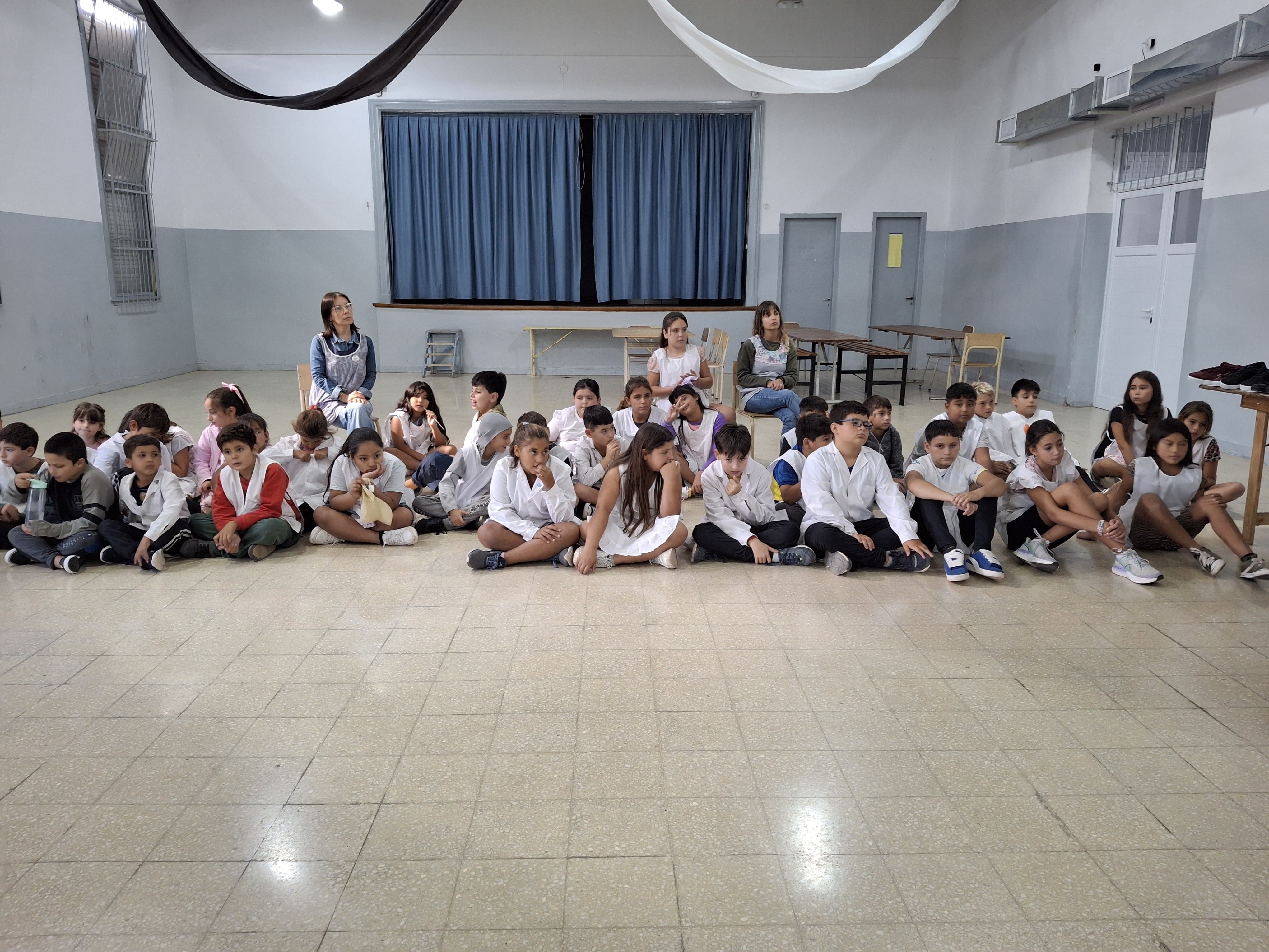 Tres Arroyos: Modo Clases llegó a la Escuela Primaria Nº 5