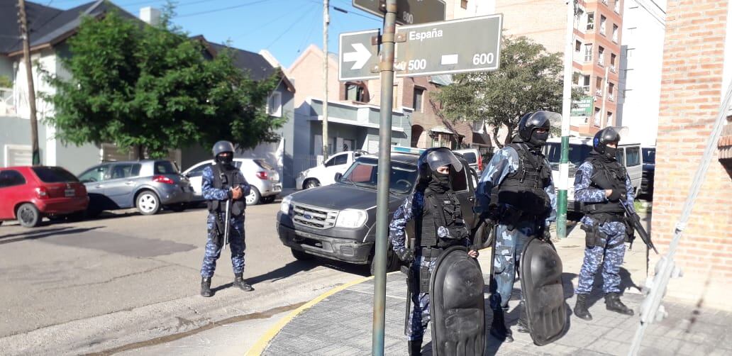 La obra social de Camioneros fue allanada.