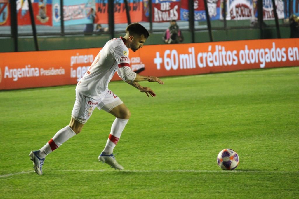 El Globo no puede con el Arse e igualan sin goles en Sarandí. (Prensa Huracán)