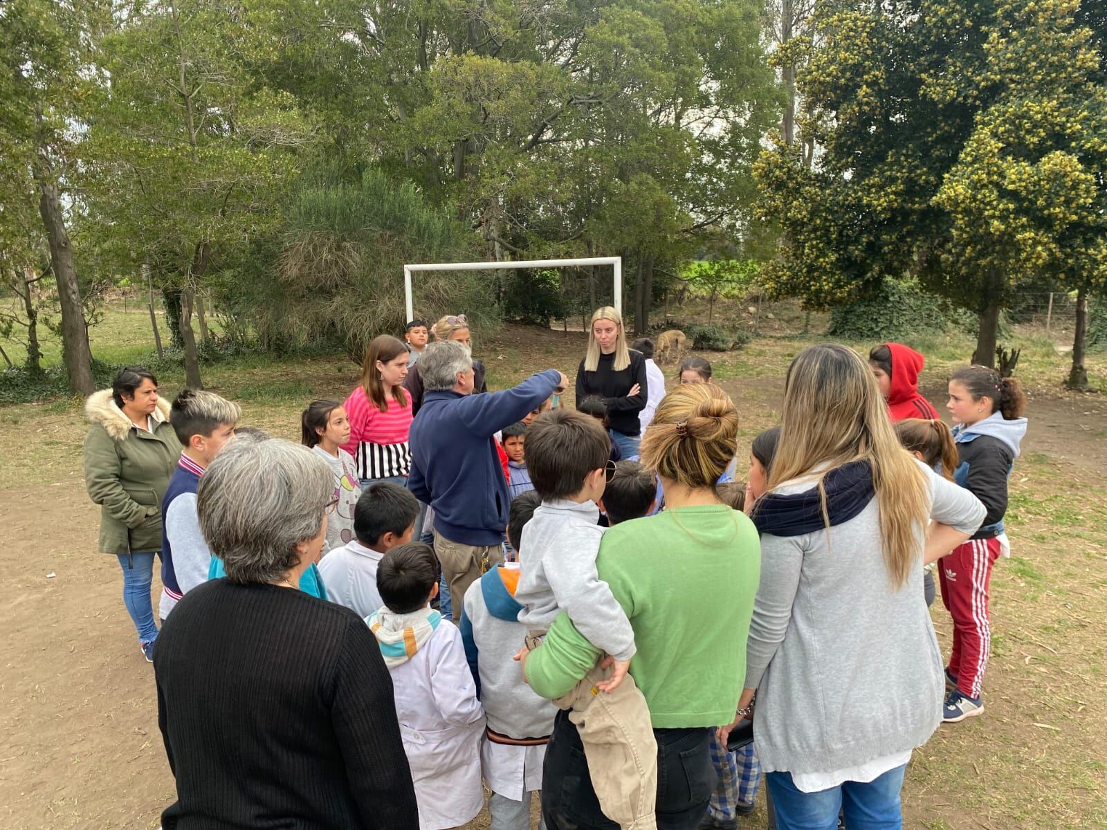 Taller de Eco Huerta en la Escuela Rural Nº 20 de Tres Arroyos