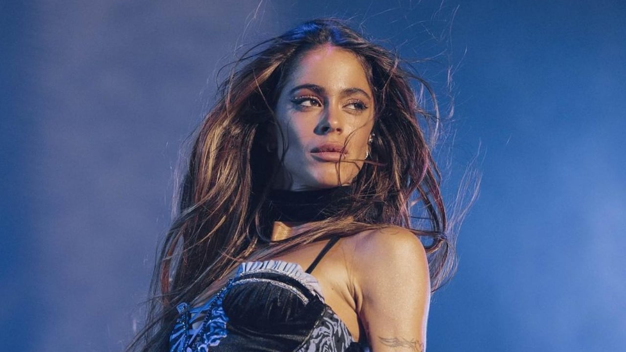 Tini Stoessel no solo cautiva con su música sino también con su estilo.