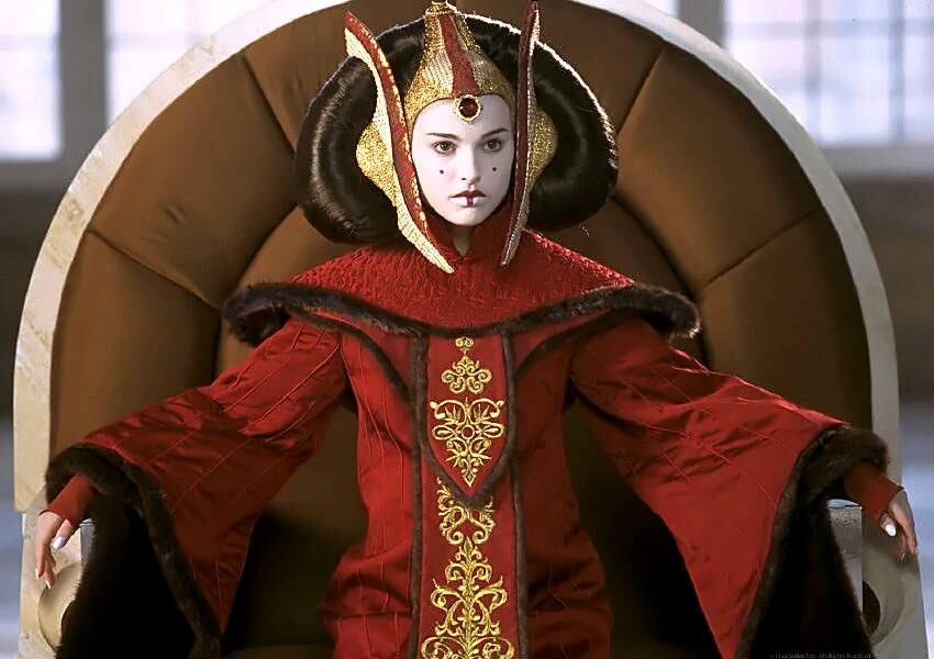 Natalie Portman como Padmé Amidala.