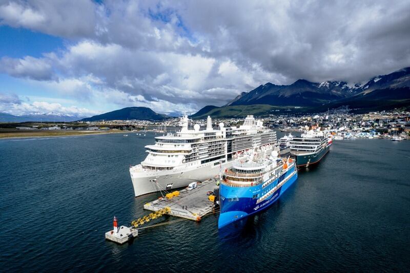 El Puerto de Ushuaia recibió al primer barco propulsado por gas natural licuado