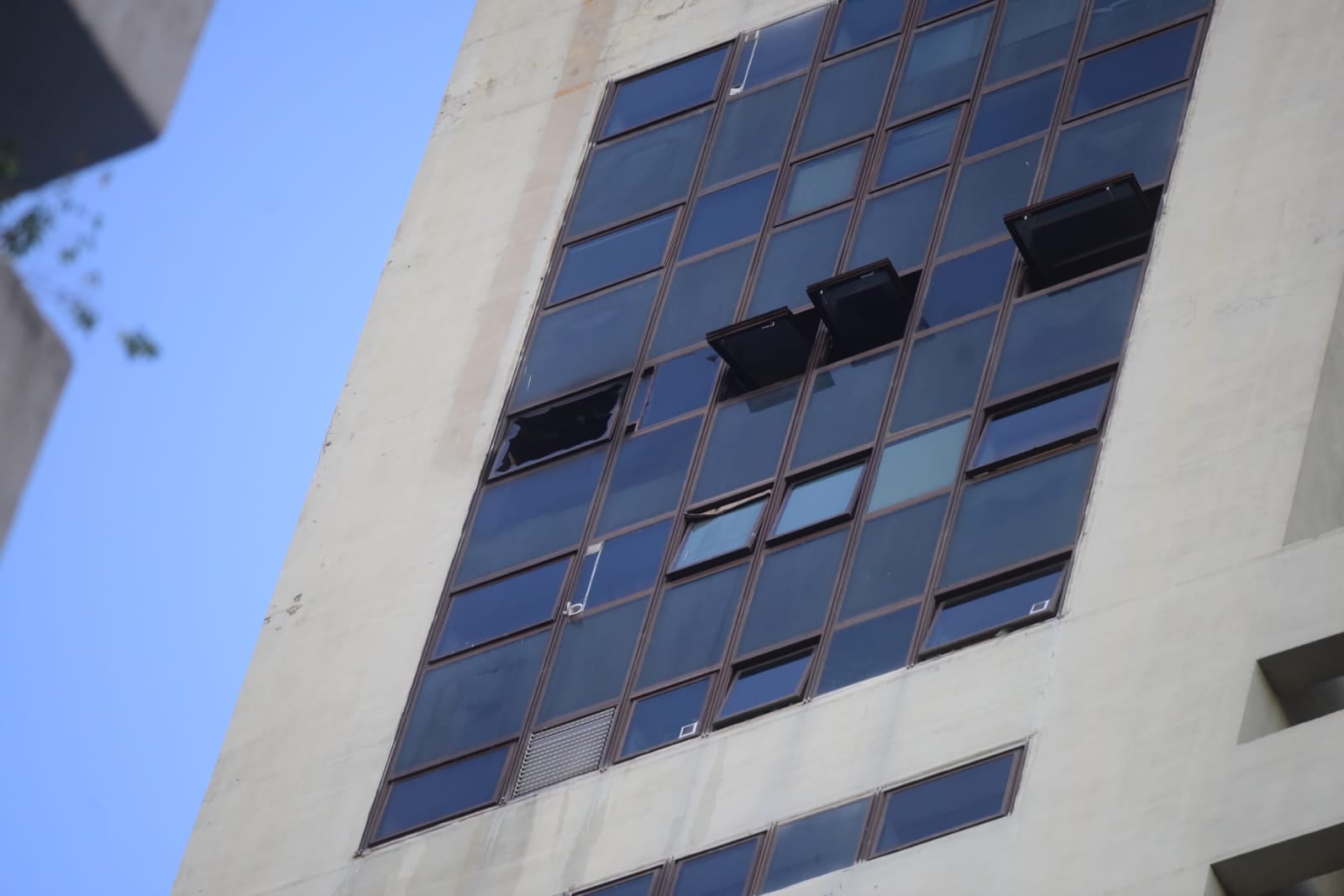 Incendio en la Torre Ángela (César Heredia/LaVoz).