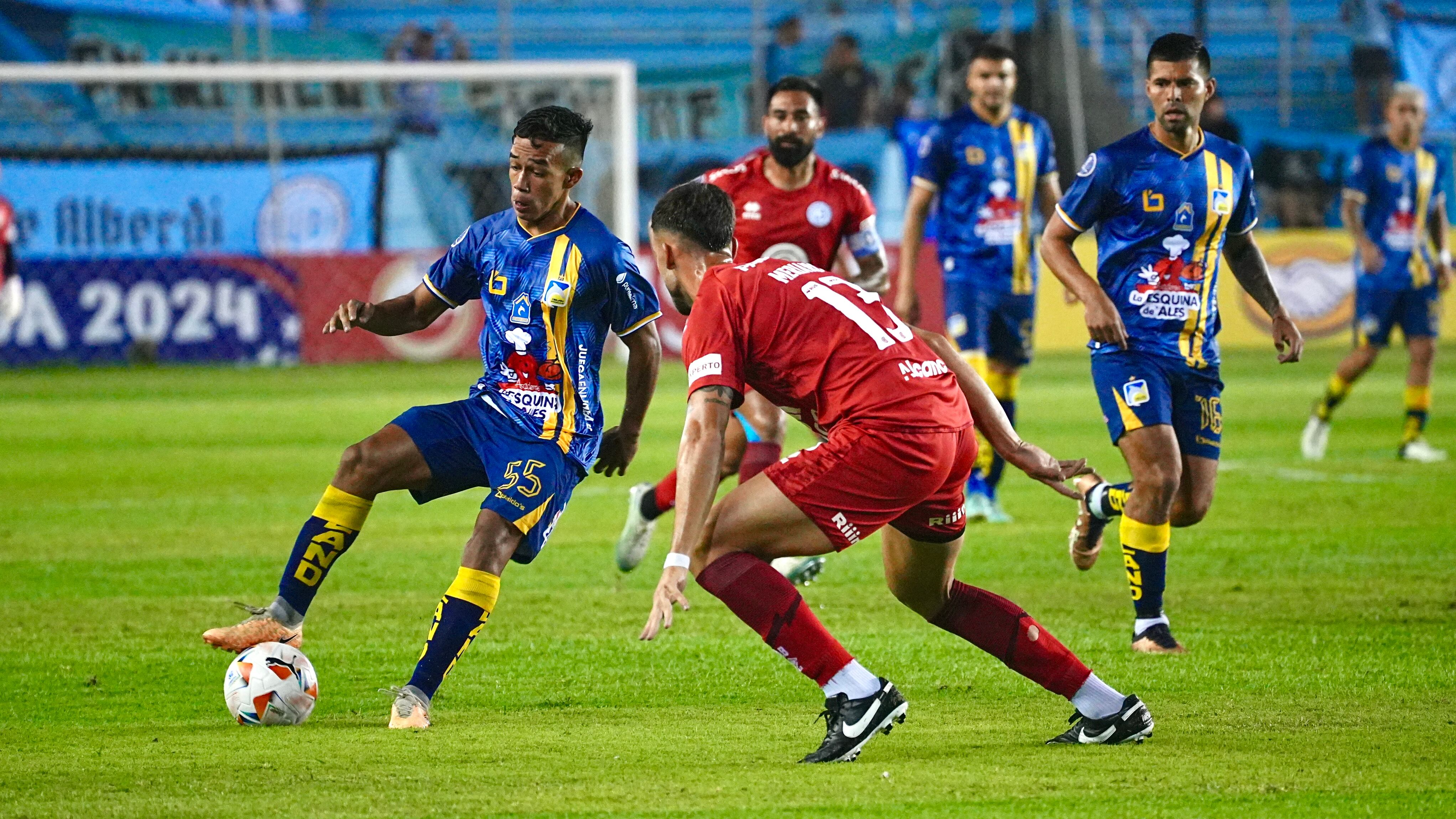 Delfín y Belgrano, en Ecuador, por la Copa Sudamericana. (Prensa Copa Sudamericana)