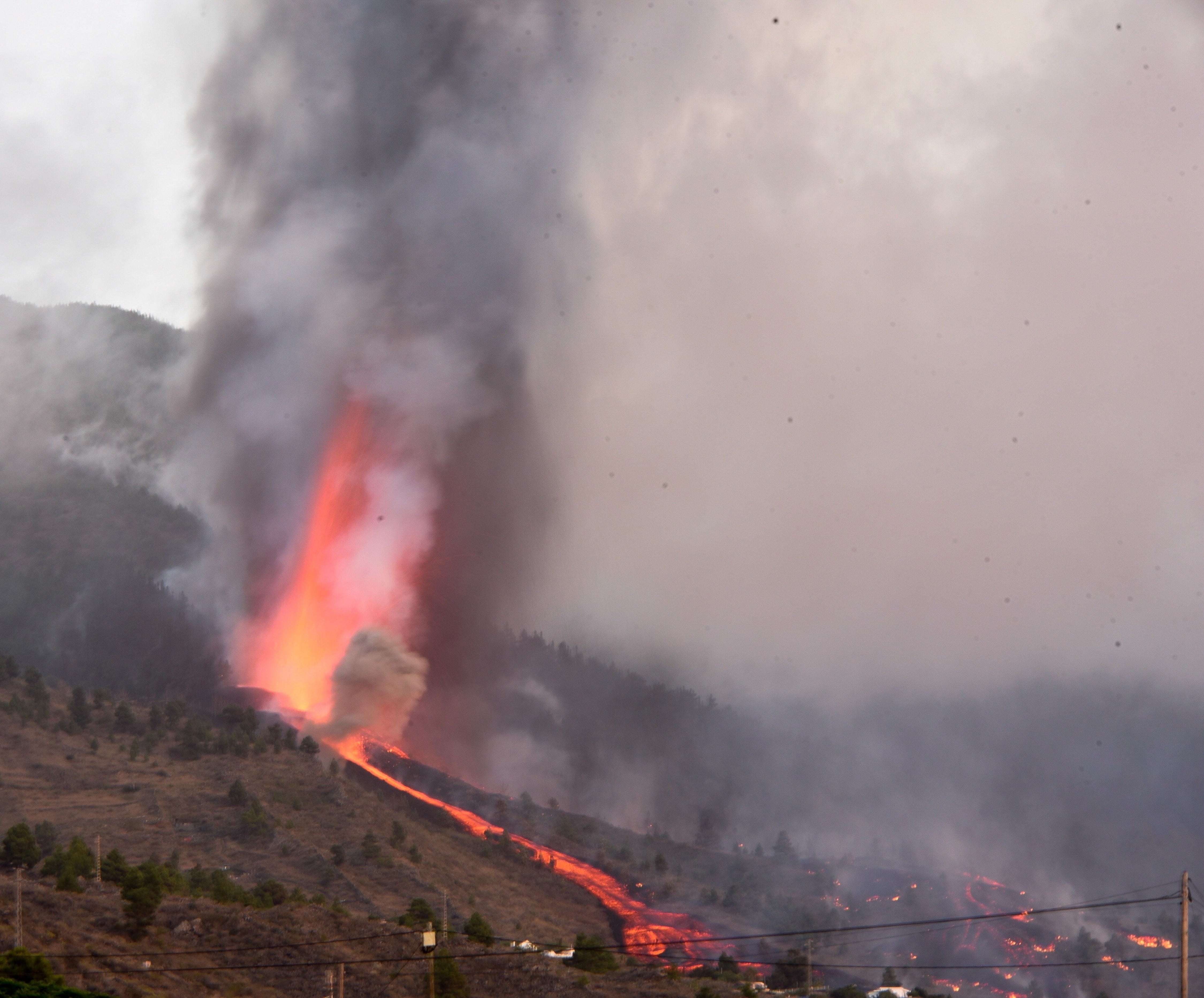 La erupción del volcán Cumbre Vieja dejó más de cinco mil vecinos evacuados.