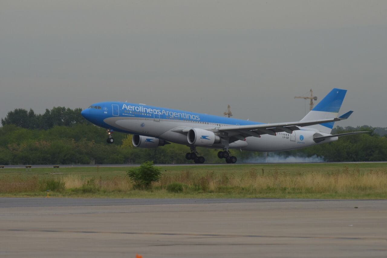 Aterrizó el tercer vuelo de Aerolíneas Argentinas, proveniente de Moscú, con 220.000 dosis de la Sputnik V.