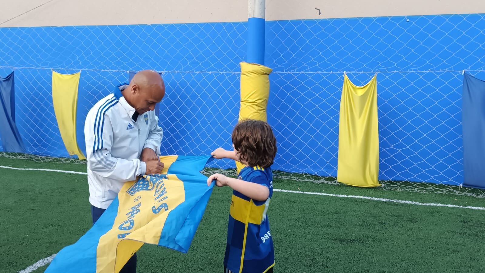 Clemente Rodríguez visitó Tres Arroyos y participó de un banderazo a favor de Riquelme