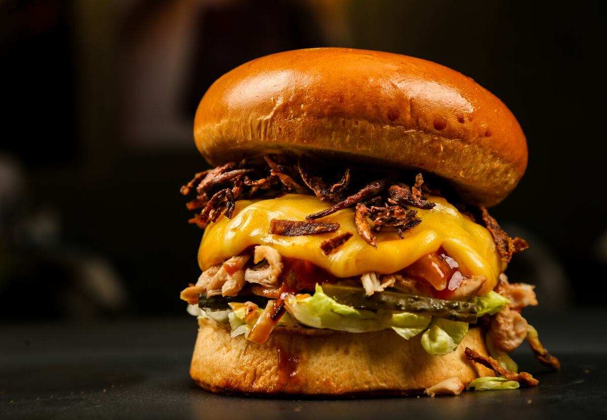 Hamburguesas a $2.000 en Córdoba: la tentadora oferta de un renombrado local
