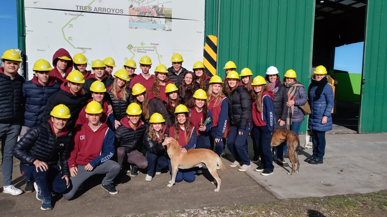 Alumnos del Colegio Holandés recorrieron la Planta de Separación de Residuos de Tres Arroyos