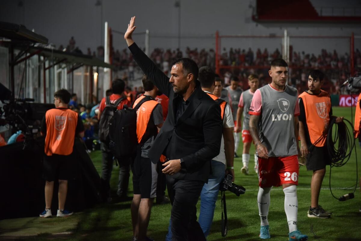 Diego Dabove, técnico de Instituto, y los “partidos de mierda que hay en todo proceso”
