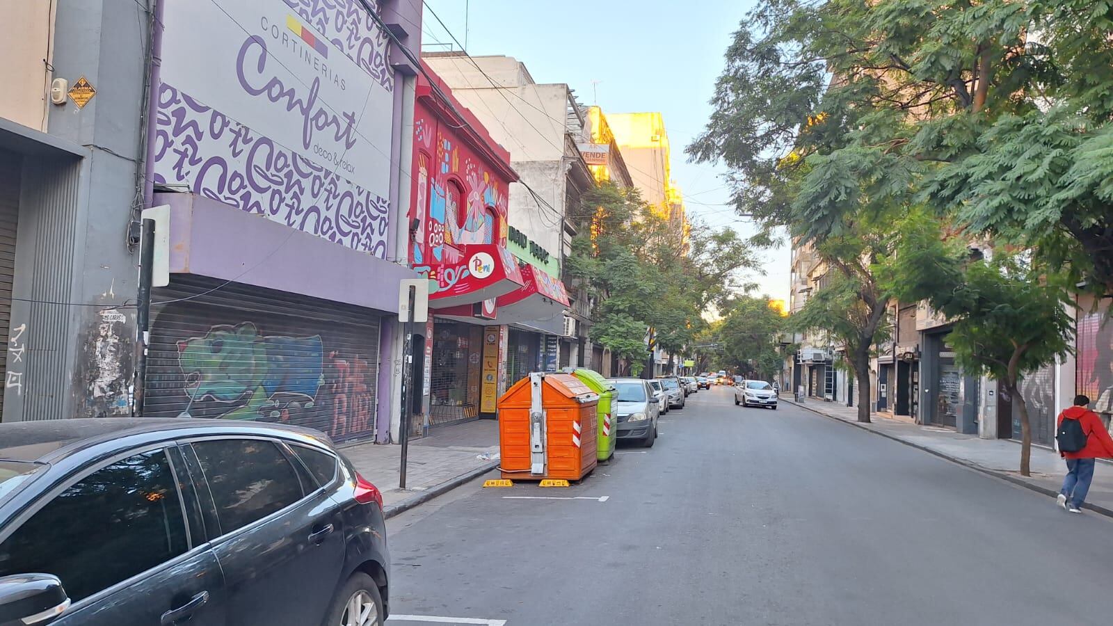 Algunas cuadras de calle San Luis quedaron desiertas durante la mañana.