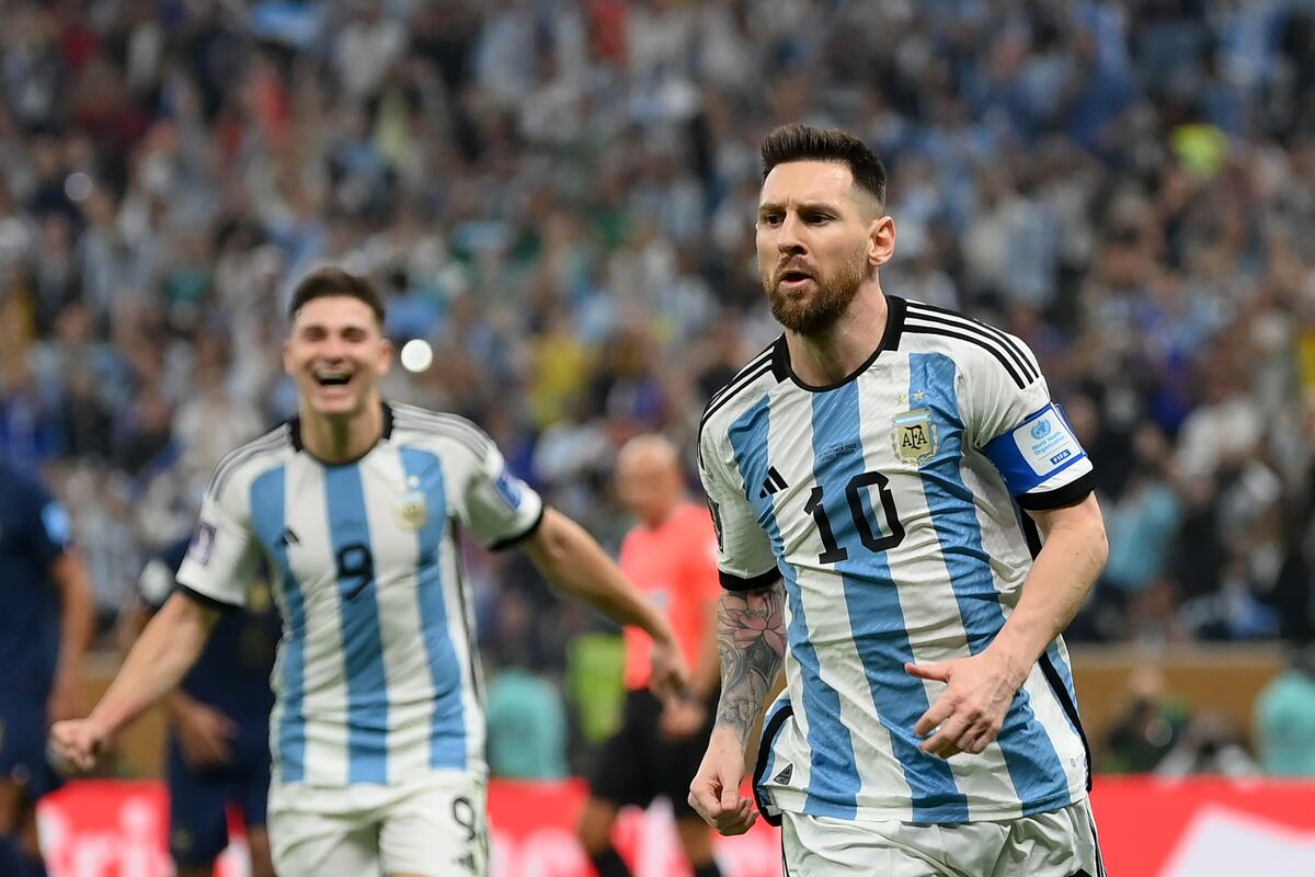 Lionel Messi abrió la final del mundo para Argentina ante Francia