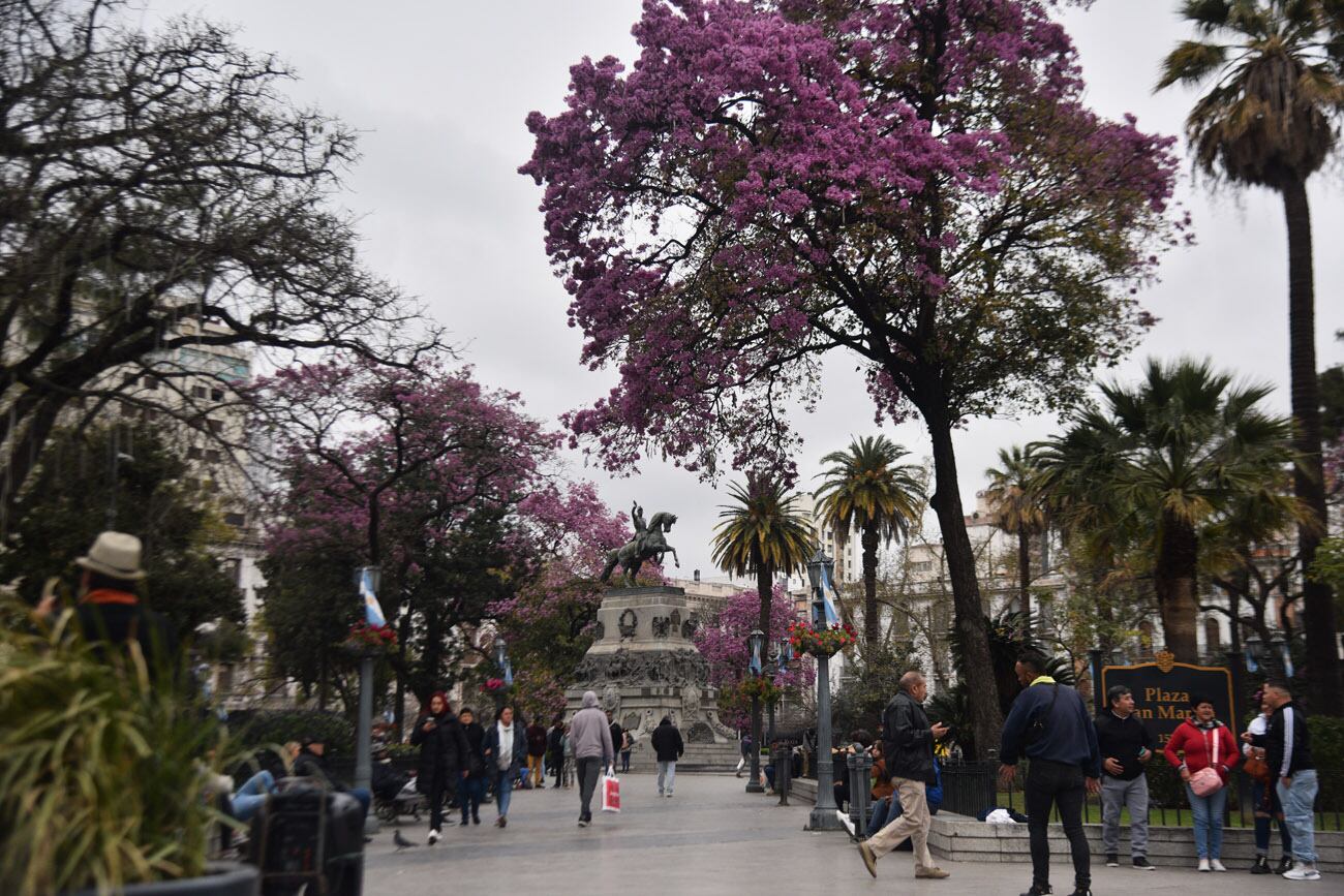 El frío y el viento llegaron a Córdoba y algunas personas pudieron haberse enfermado.