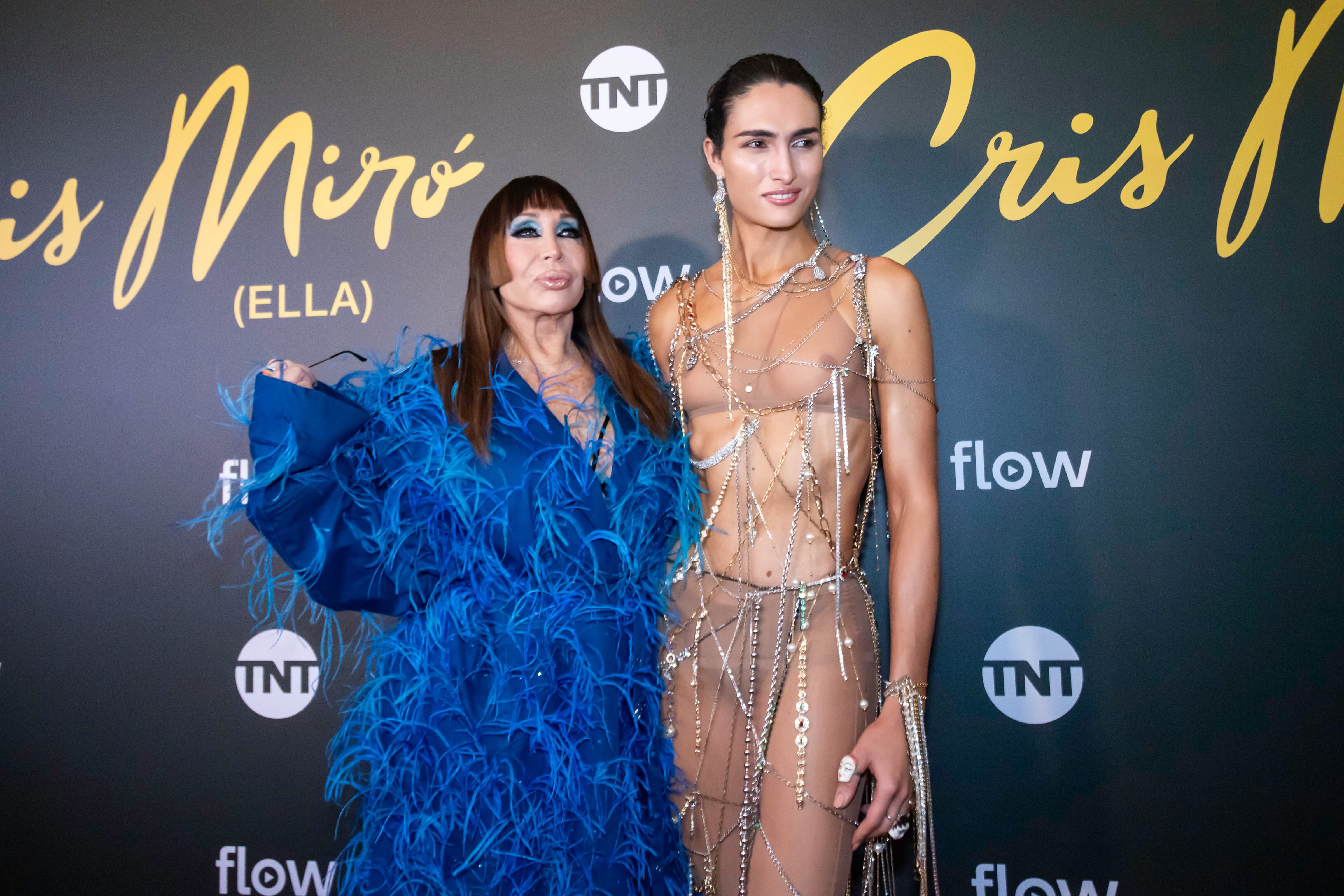 Las celebridades que asistieron al evento de prensa y disfrutaron del primer episodio de la biopic de Cris Miró. Foto: Gentileza TNT / Flow