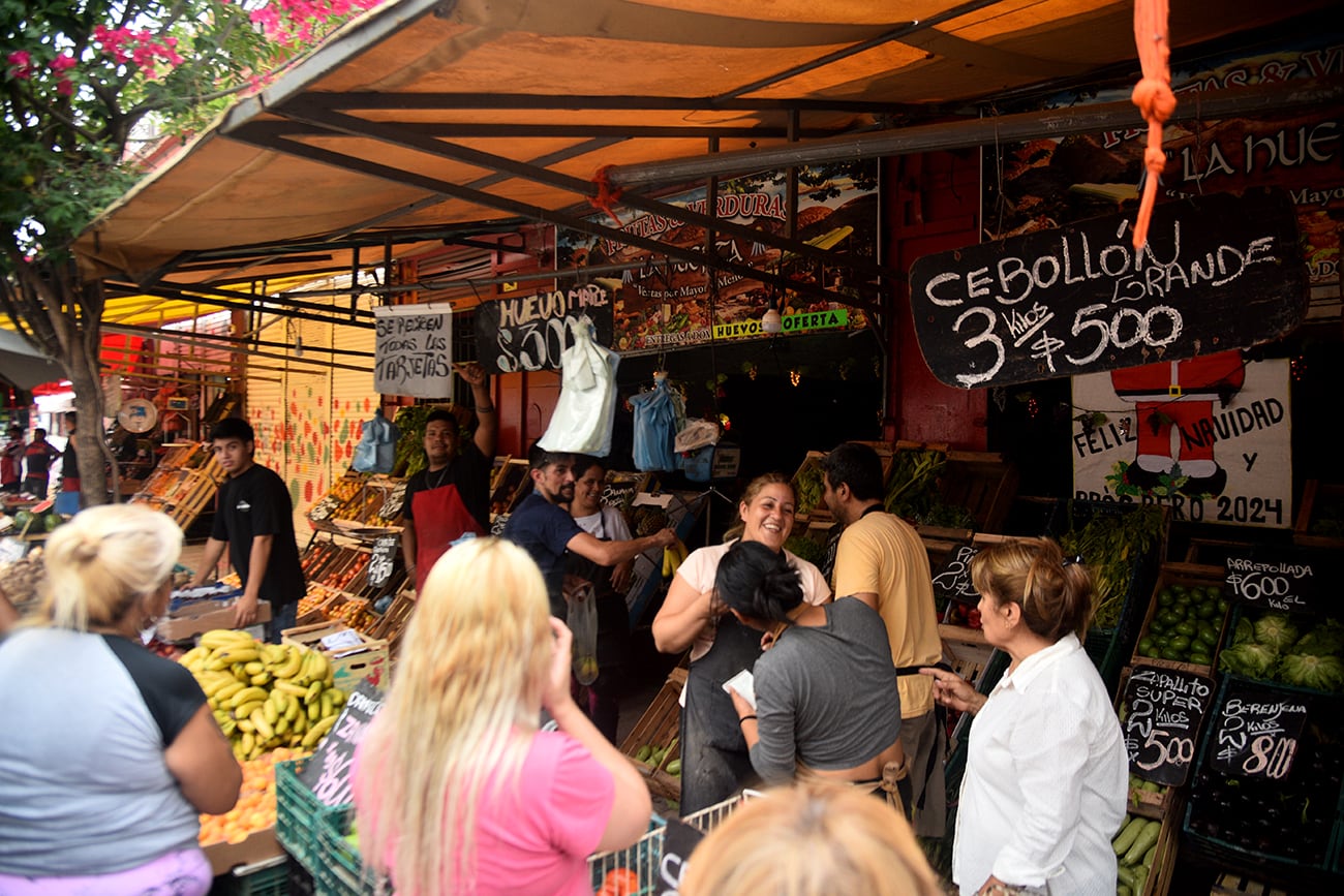 Inflación. Retocaron los precios de varios productos en la ciudad de Córdoba. (Pedro Castillo / La Voz)