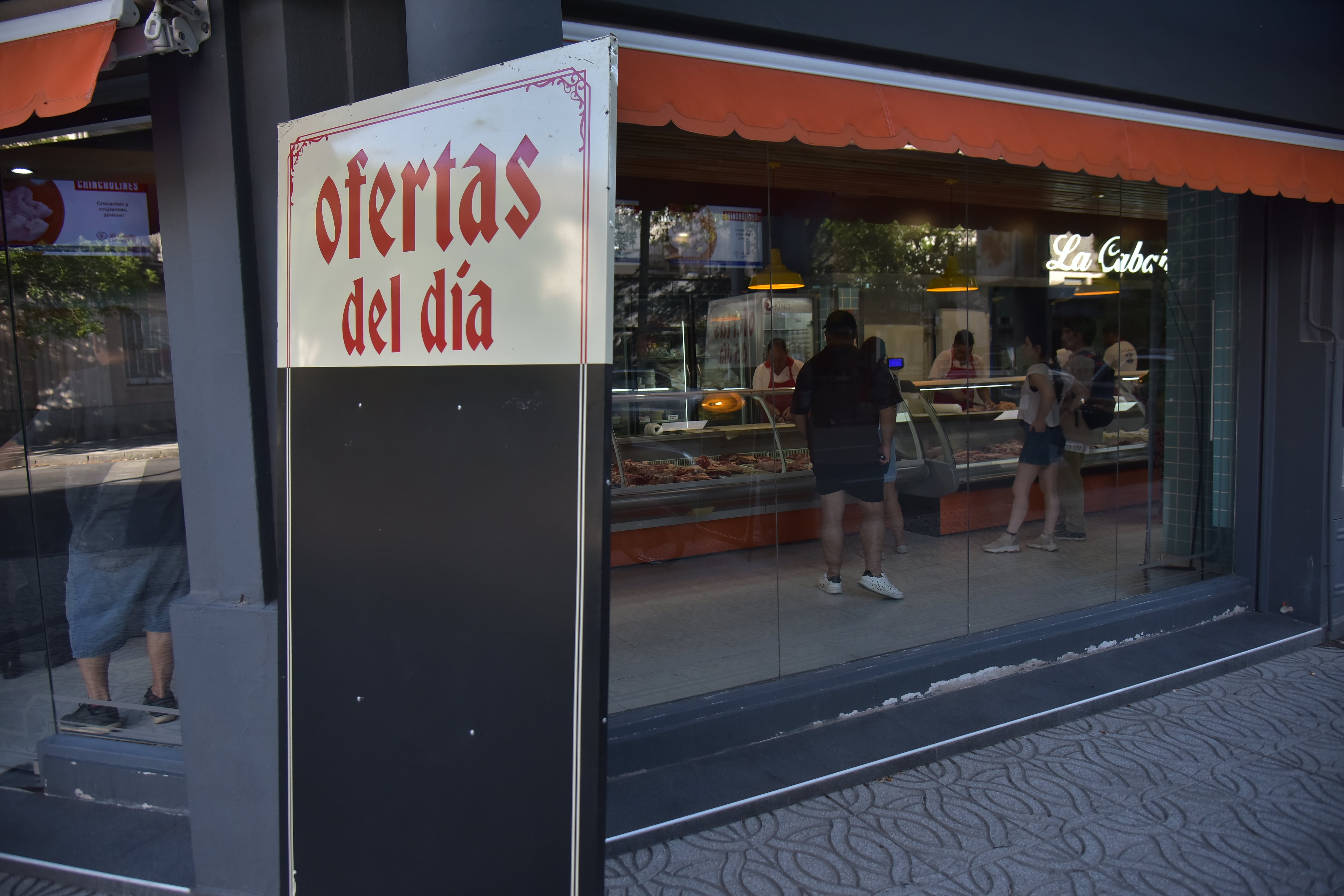 Precios de la carne en carnicerías algunas no tienen carteles por los constantes aumentos.